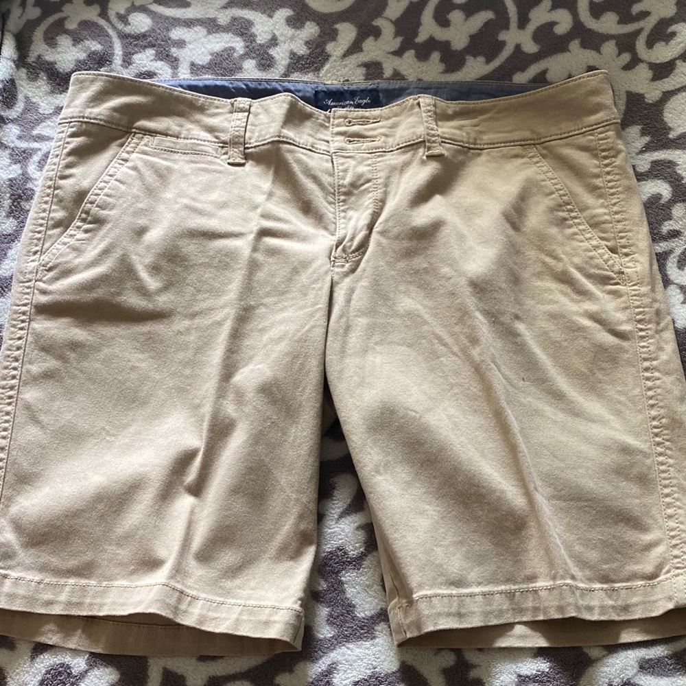 Women American Eagle shorts